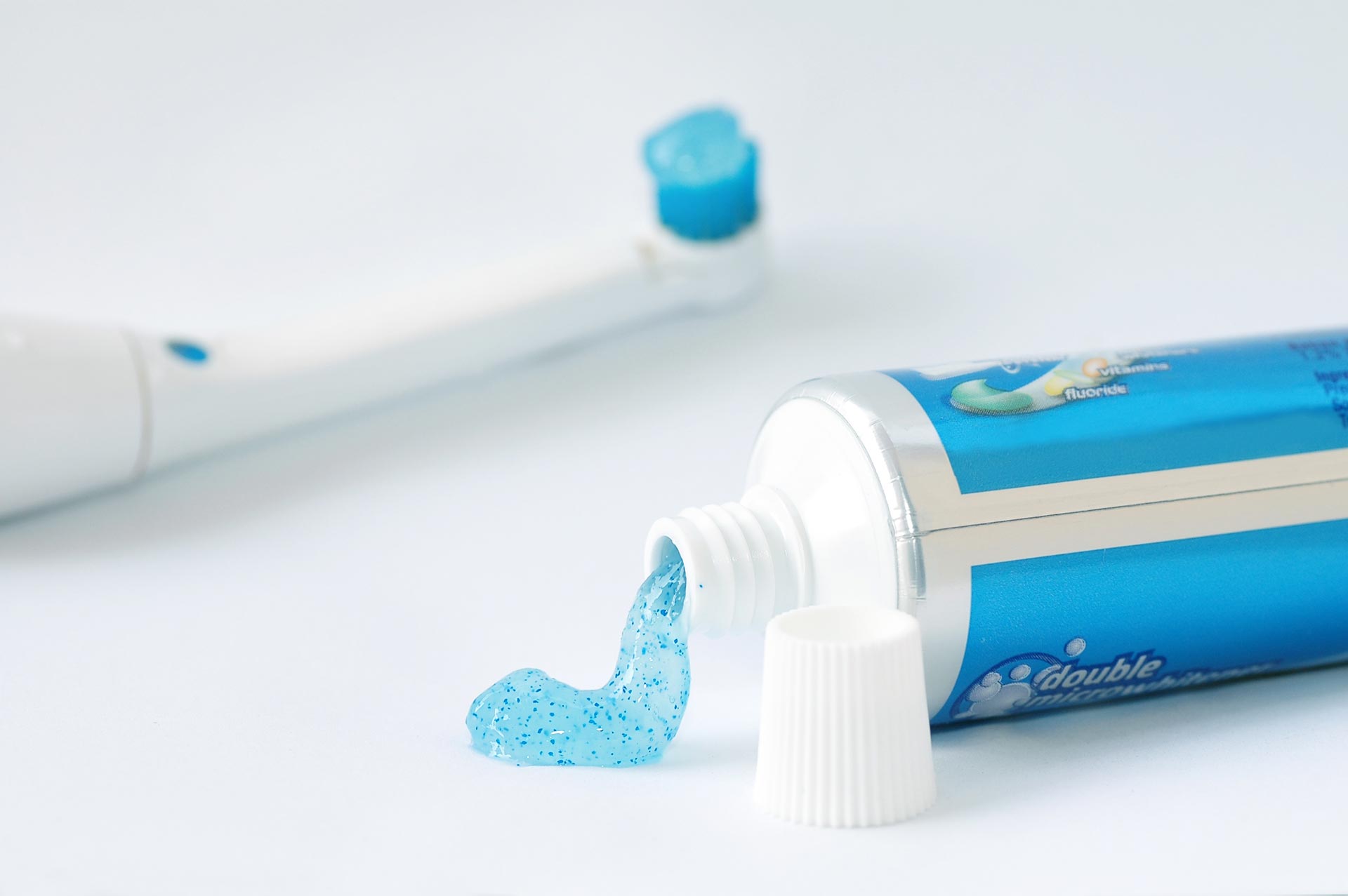 Cepillo - pasta de dientes